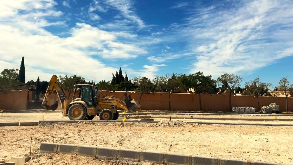 El Ayuntamiento espera que las obras que ha visitado este jueves en Carrús estén listas en noviembre.