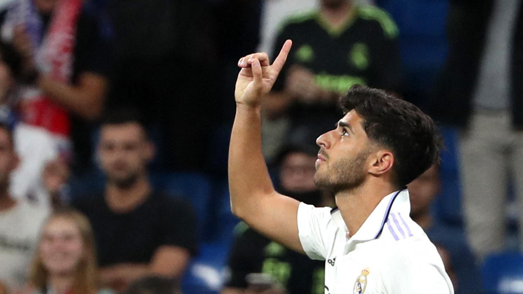 Marco Asensio celebra su gol en el Santiago Bernabéu
