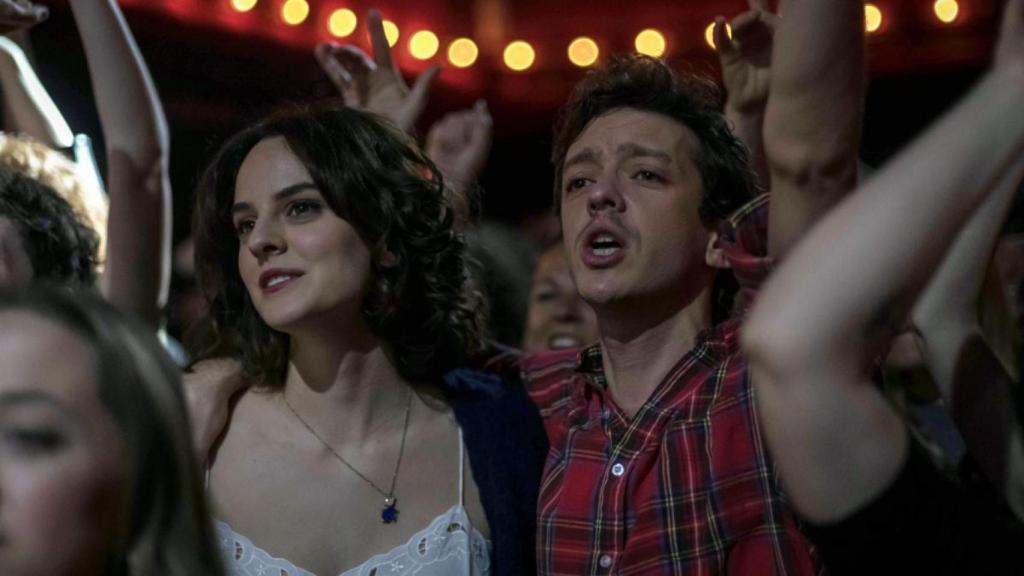 Fotograma de 'Un año, una noche', con Noémie Merlant y Nahuel Pérez Biscayart.