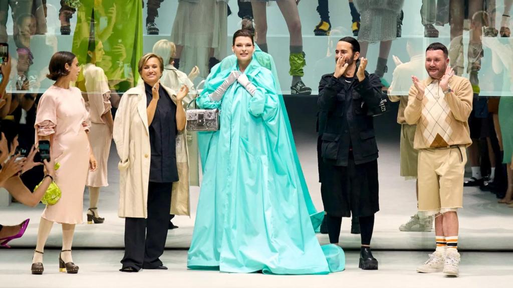 Delfina Delletrez, Silvia Venturini Fendi, Linda Evangelista, Marc Jacobs y Kim Jones.