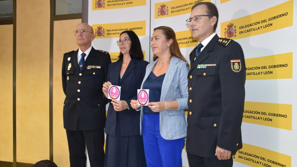 Juan José Campesino, jefe superior de Policía; Alicia Villar, subdelegada del Gobierno; Virginia Barcones, delegada del Gobierno; y Francisco Oterino, jefe de la Comisaría Provincial de Valladolid
