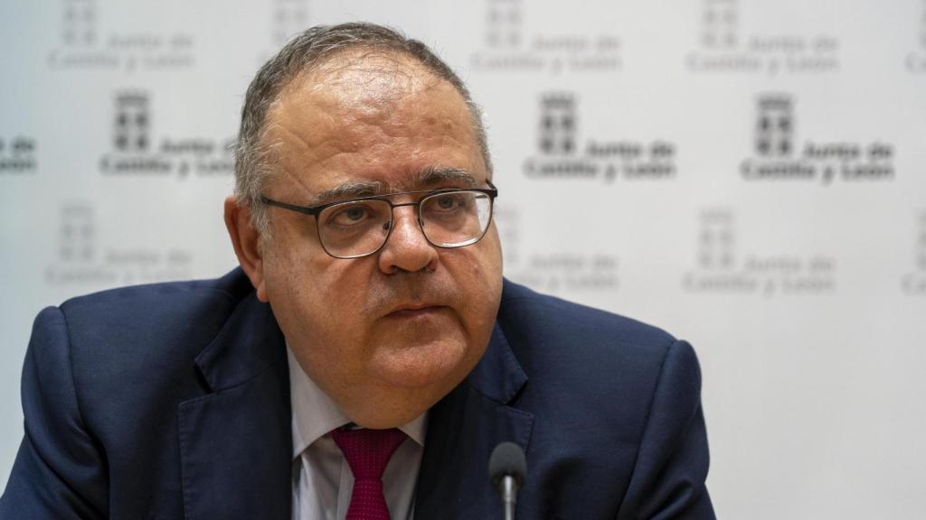 El consejero de Sanidad, Alejandro Vázquez, presenta el I Congreso Internacional de afrontamiento del dolor en Atención Primaria