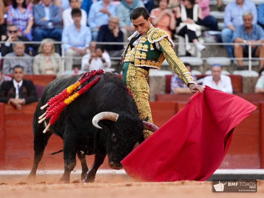 Natural de Paco Ureña al bravo quinto