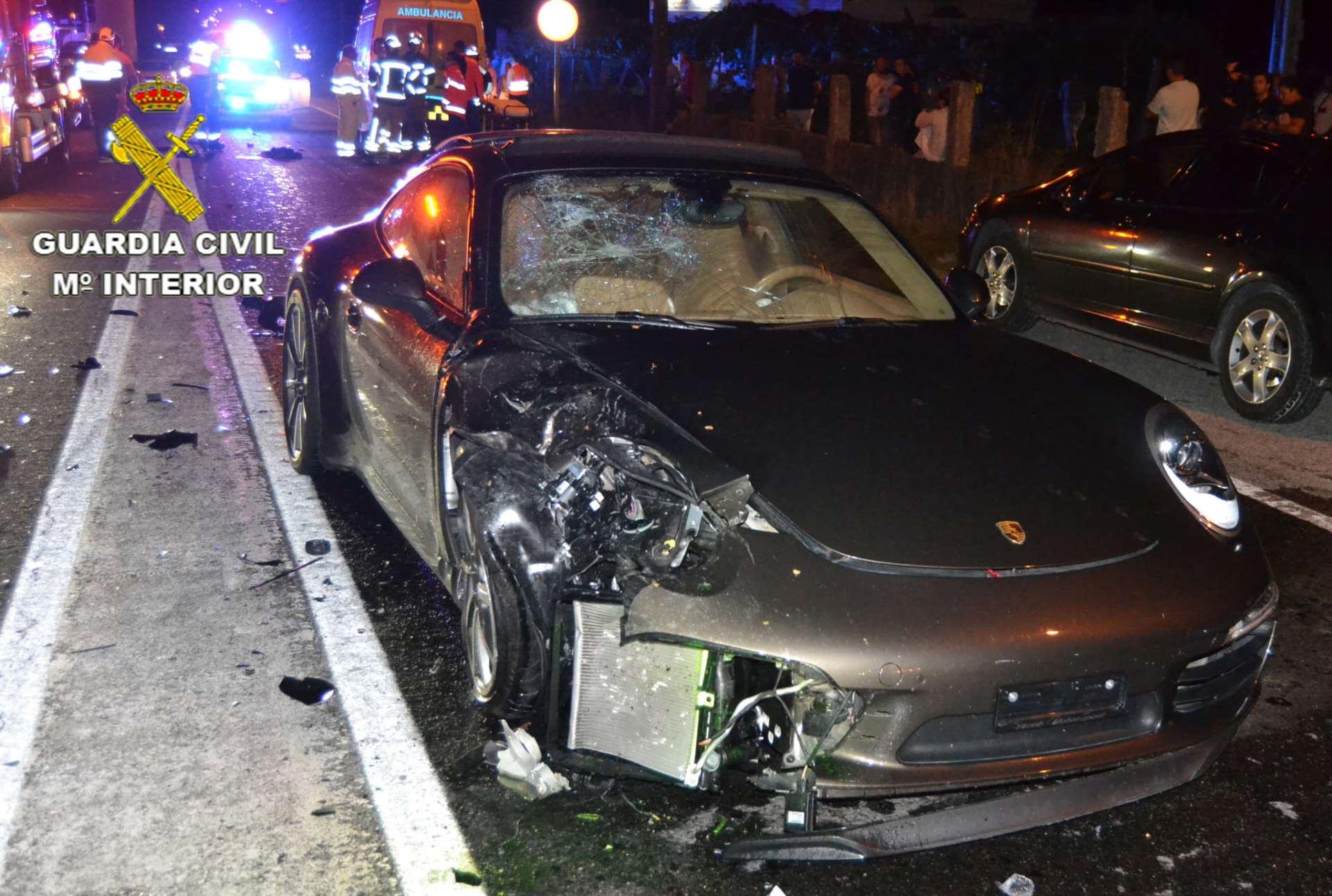 Accidente mortal entre una moto y un turismo en Meis (Pontevedra)