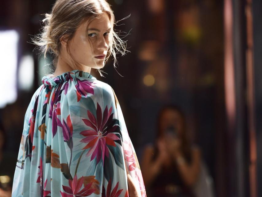 Otro modelo de la colección primavera-verano 2023 de Devota & Lomba.