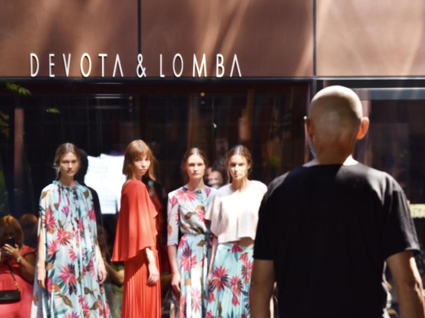 Un momento del desfile de la coleccion cápsula Thompson de la firma de Modesto Lomba.