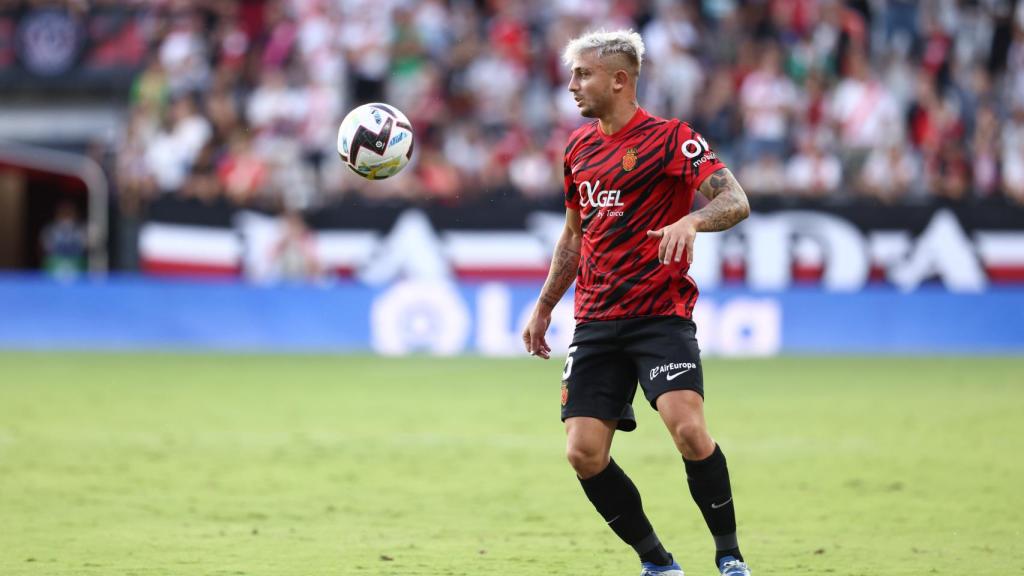 Pablo Maffeo durante un partido del RCD Mallorca