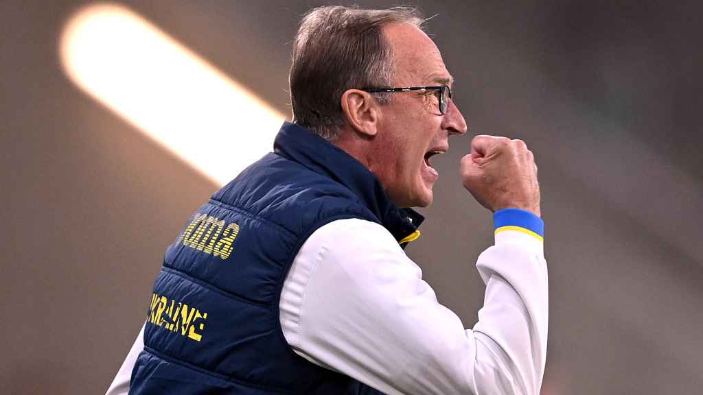 Oleksandr Petrakov durante un partido de Ucrania