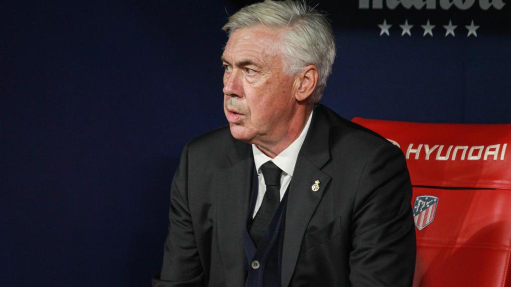 Carlo Ancelotti en el banquillo del Civitas Metropolitano