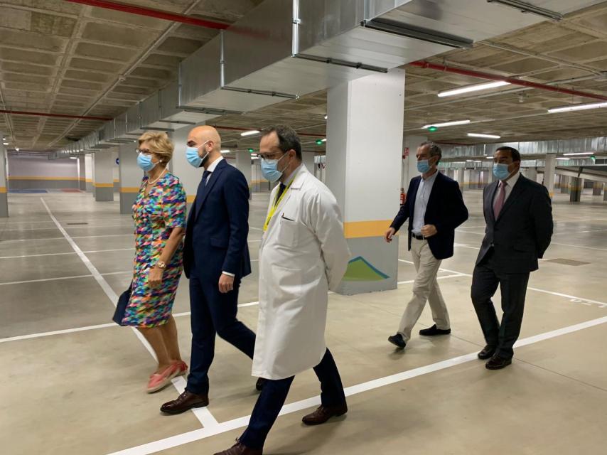 Visita al nuevo parking del CAUSA