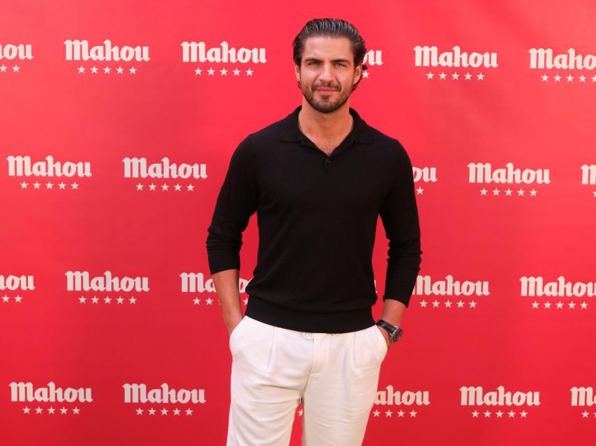 Maxi Iglesias es el nuevo protagonista del anuncio de Mahou.