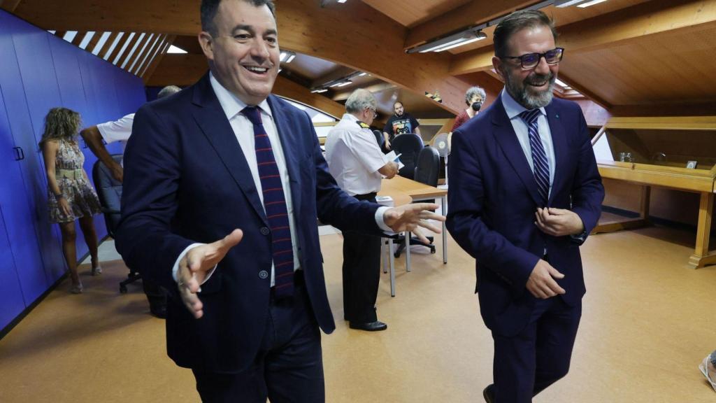 Román Rodríguez y Ángel Mato esta mañana en Exponav