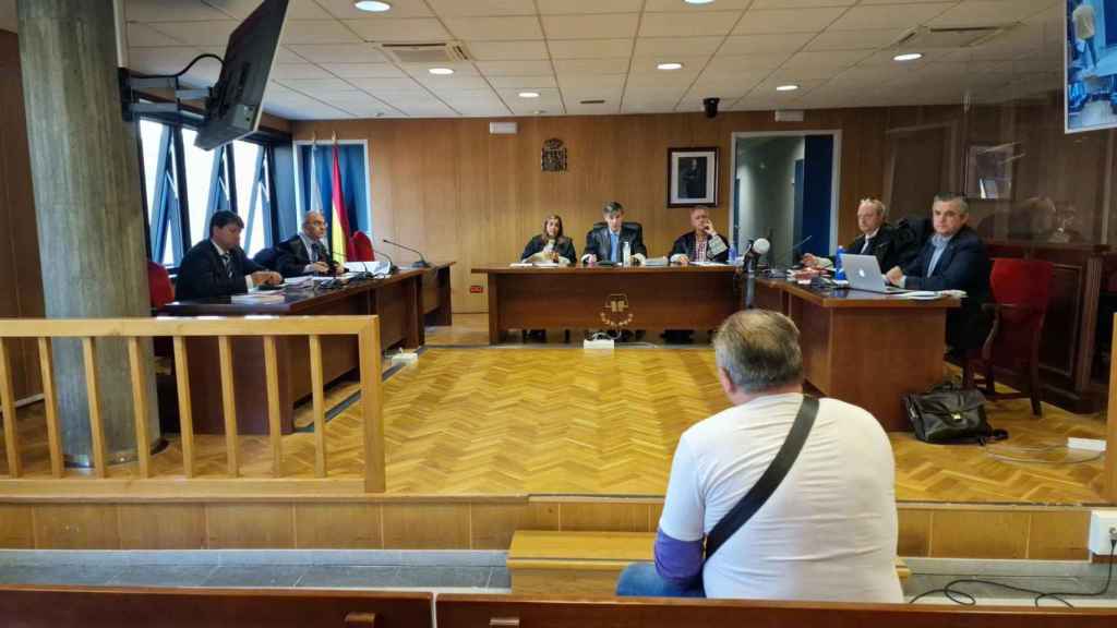 Imagen del acusado de incendiar con gasolina el piso de una amiga en el juicio de este martes.