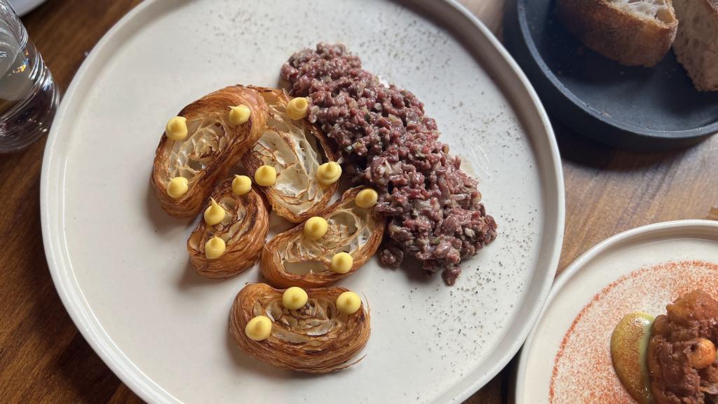 Steak Tartar en Comparte Bistró