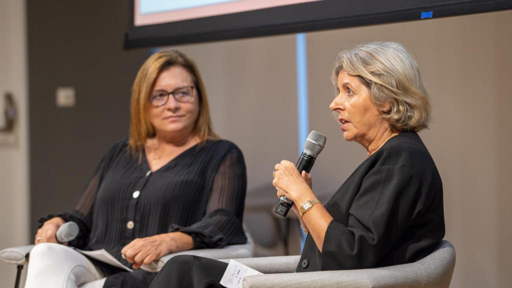 Maite Rodríguez y Pilar Pérez.