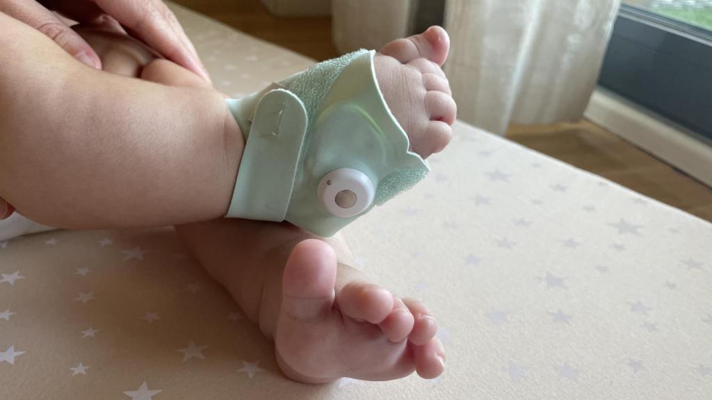 El calcetín inteligente Owlet Smart Sock.