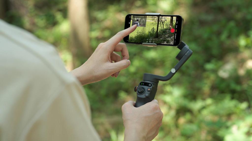 DJI Osmo Mobile 6.