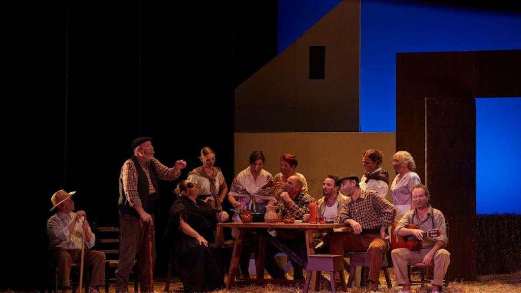 Protagonistas de la zarzuela alicantina 'La rosa del azafrán'.