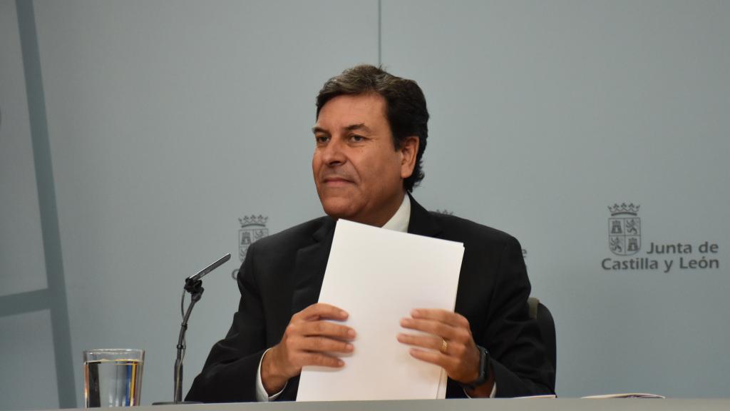 El portavoz de la Junta, Fernández Carriedo, durante la rueda de prensa posterior al Consejo de Gobierno