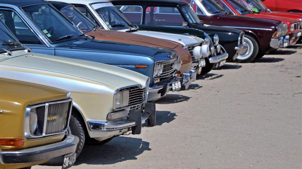 Coches viejos. Imagen de archivo