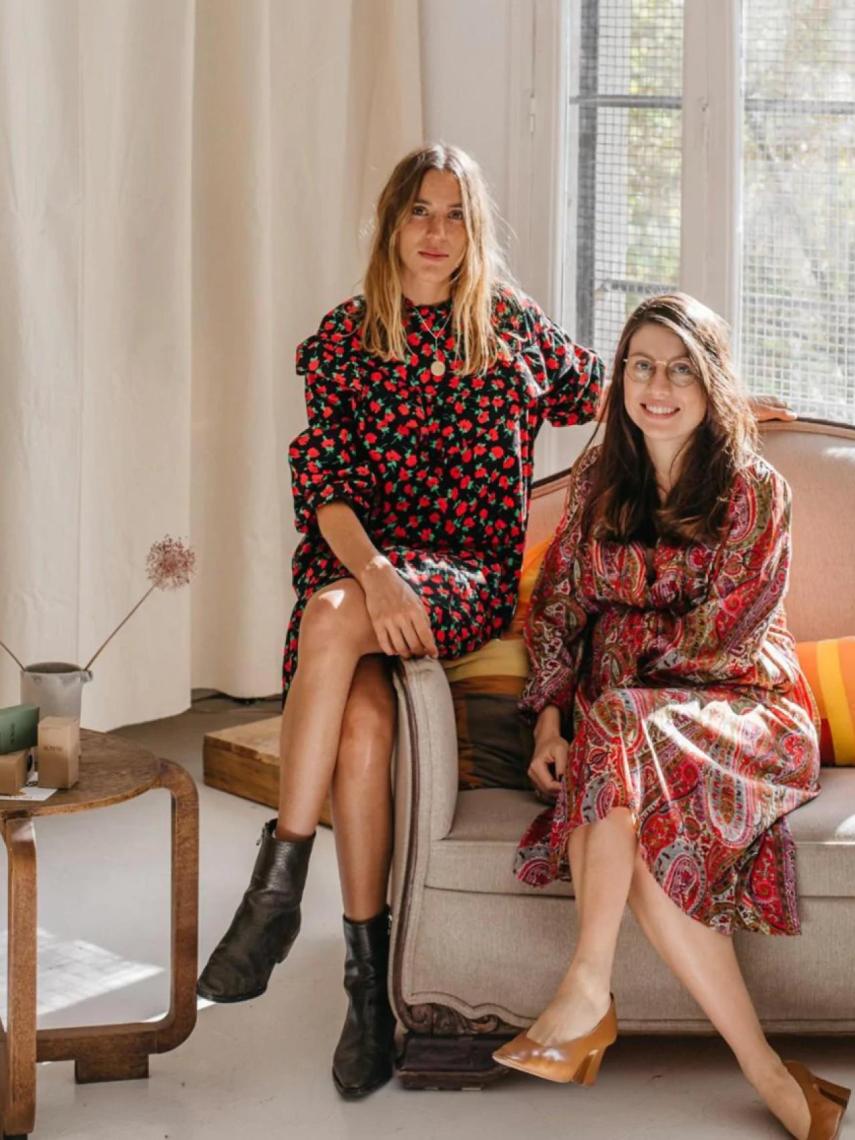 Nuria Val y Gabriela Salord de Rowse.