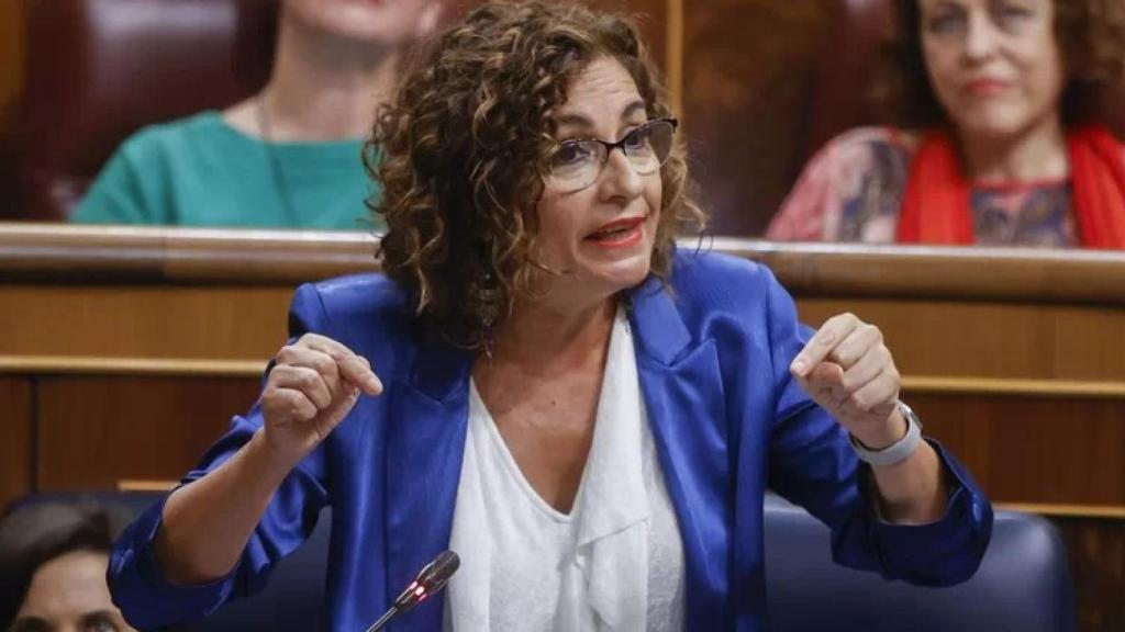 La ministra de Hacienda, María Jesús Montero, en el Congreso de los Diputados.