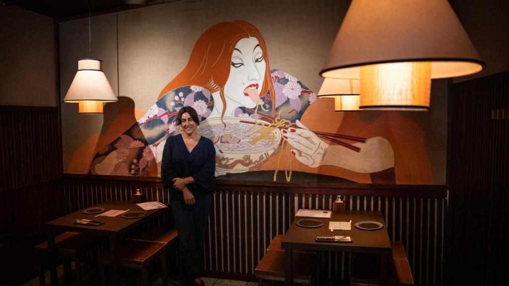 Lorena Mauri en el interior de Chuka Ramen