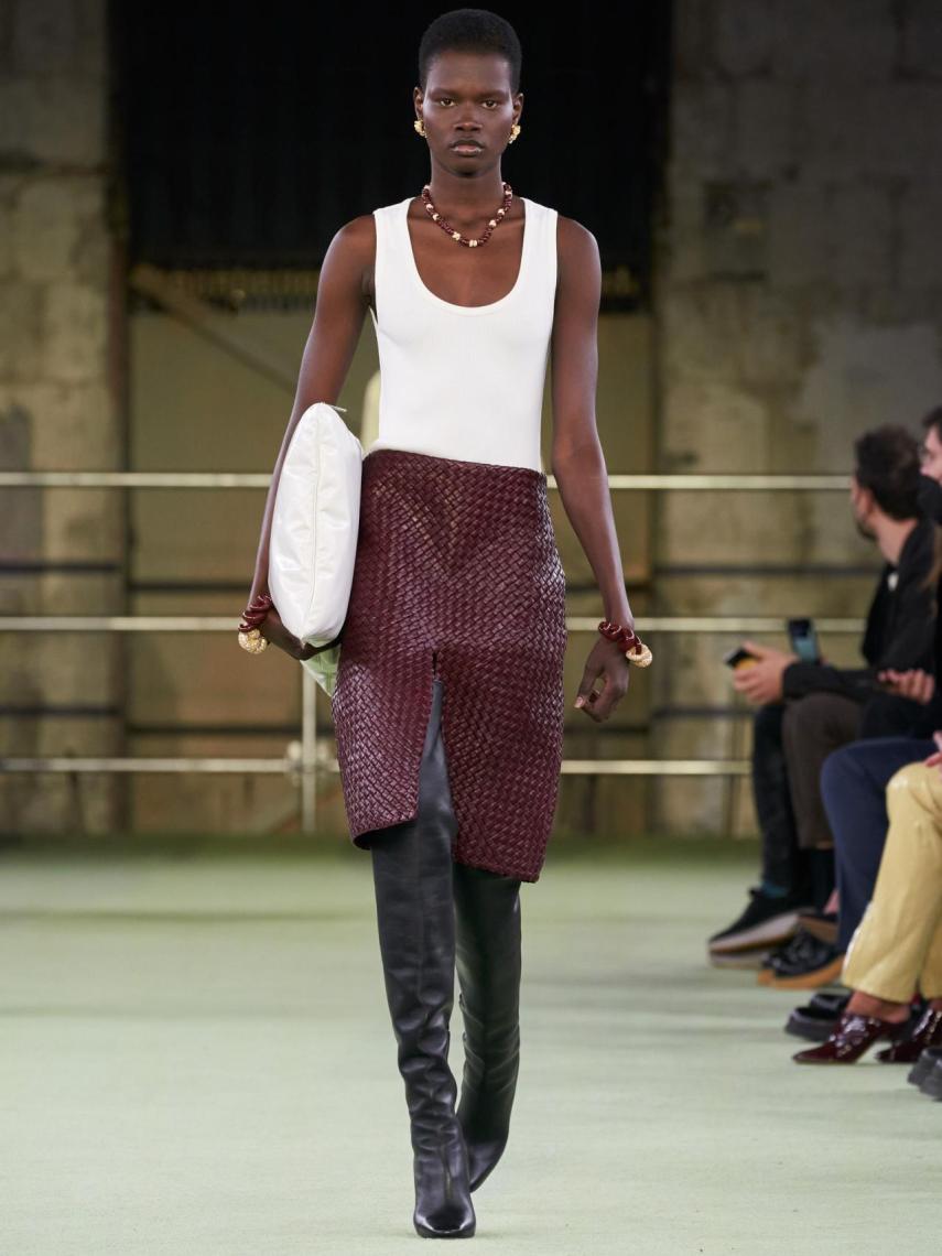 Desfile otoño-invierno 2022/2023 de  Bottega Veneta.