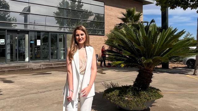 Alba María Mesa, graduada en Ingeniería Electrónica en la UEX.