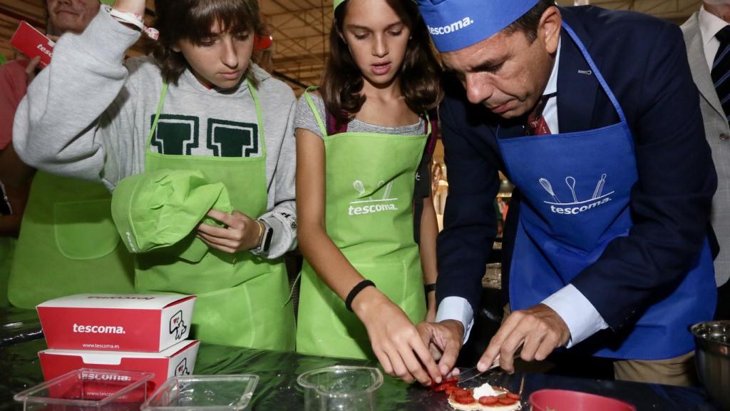 El presidente de la Diputación, Carlos Mazón, en Alicante Gastronómica.