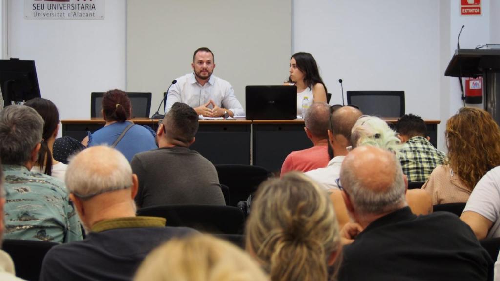 Asamblea de Iniciativa del Poble Valenciá en Alicante el pasado miércoles.