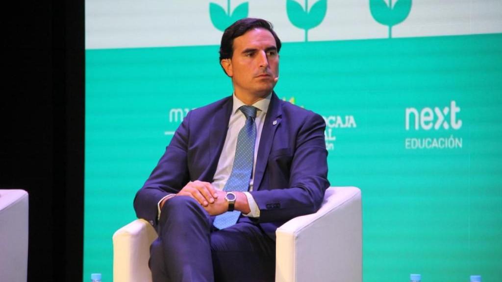 Guzmán Gómez en el foro frente a la despoblación de Eurocaja Rural