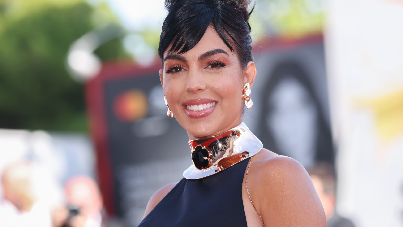 Imágenes del día: Georgina Rodríguez, en su clase de boxeo con un llamativo bolso de 3.600 de euros