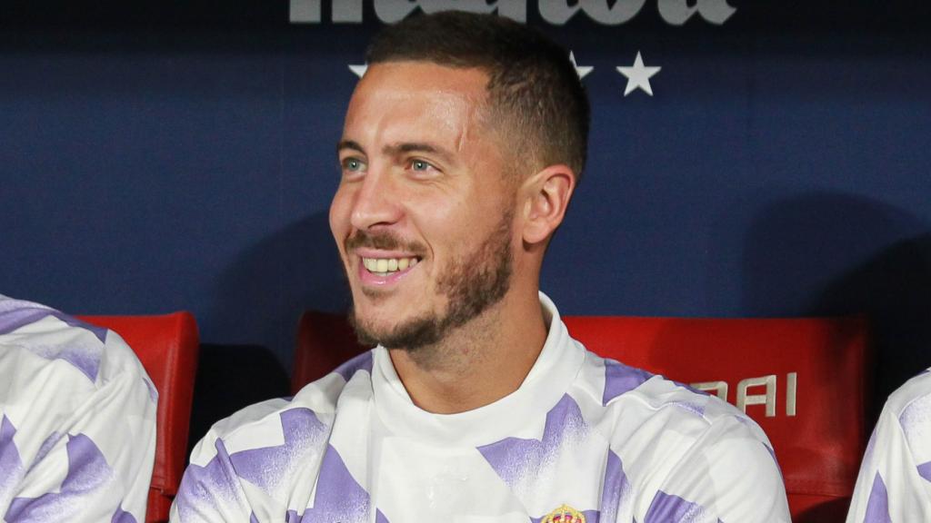 Eden Hazard, en el banquillo del Real Madrid junto a Rüdiger y Camavinga