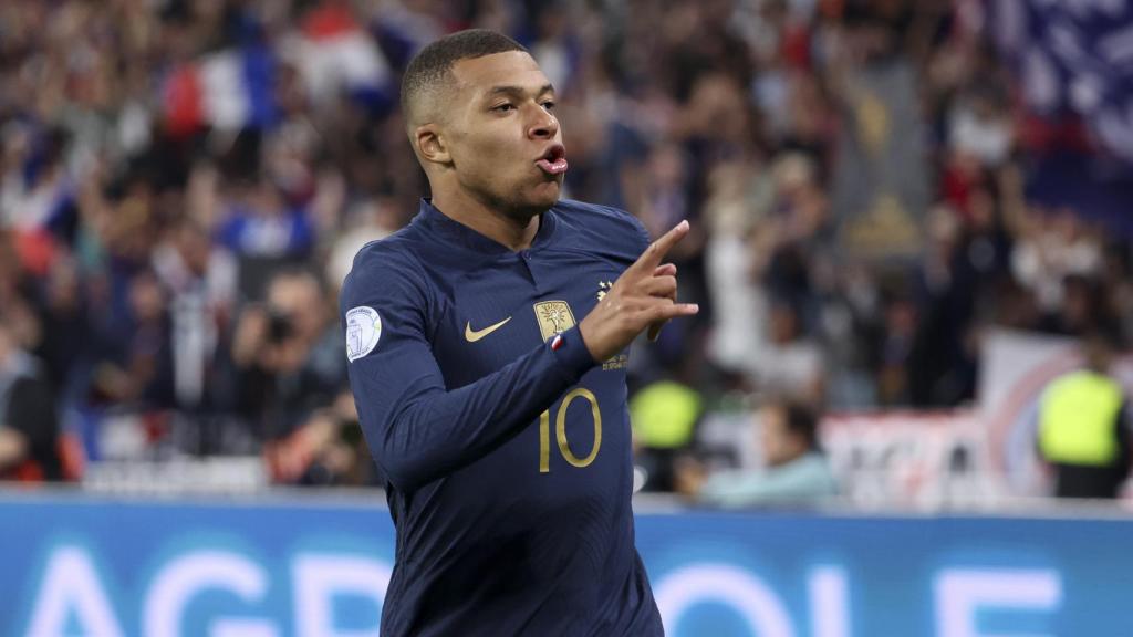 Mbappé celebra su gol frente a Austria
