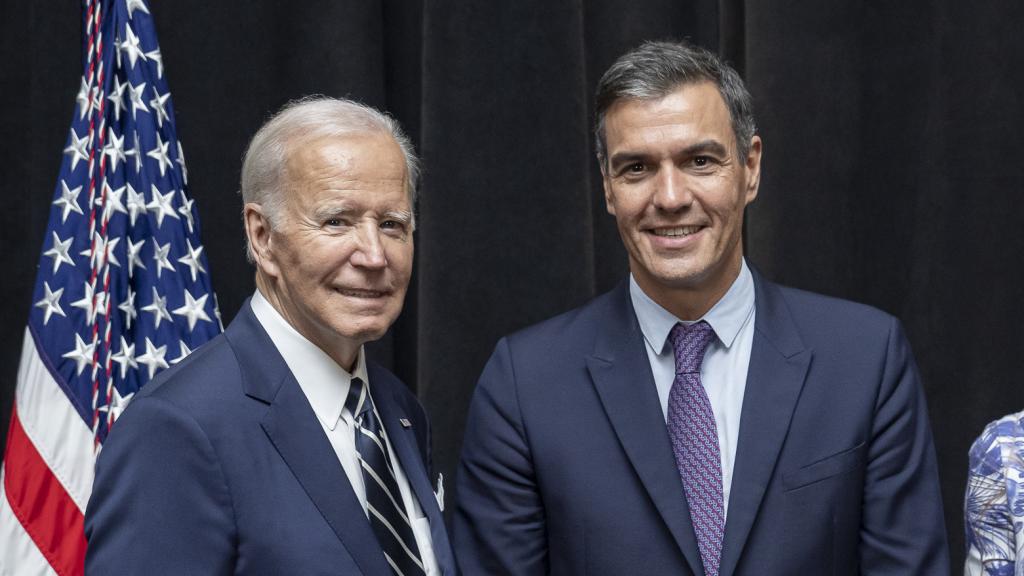 Joe Biden, en la recepción ofrecida con motivo de la 77 Asamblea General de la ONU, junto a Pedro Sánchez y su esposa, Begoña Gómez.