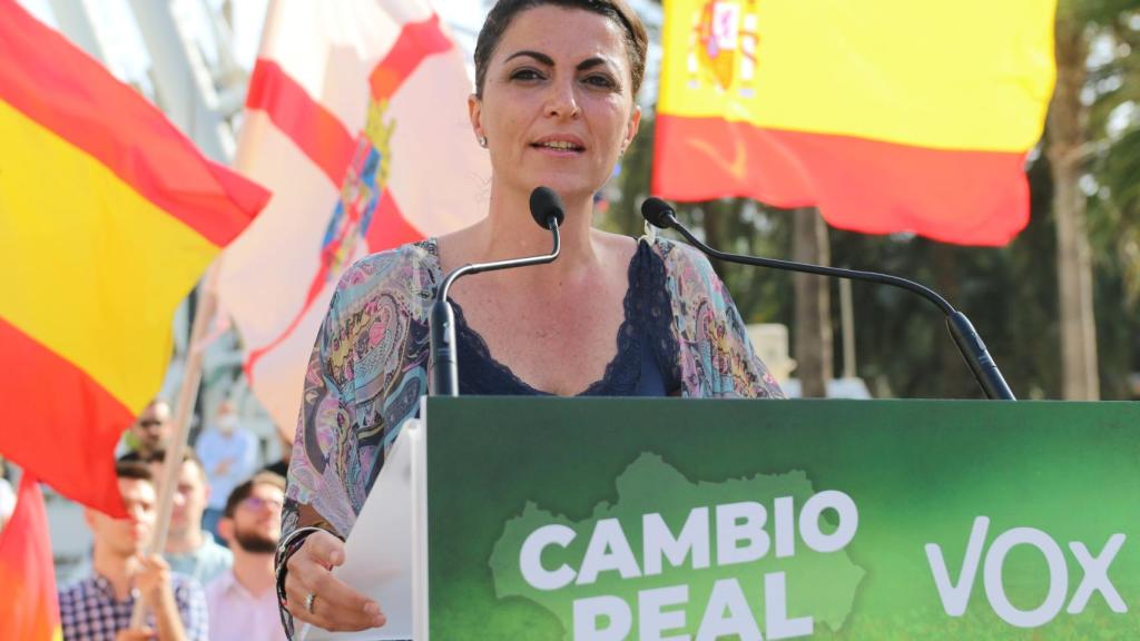 Macarena Olona en un mitin de la campaña andaluza.