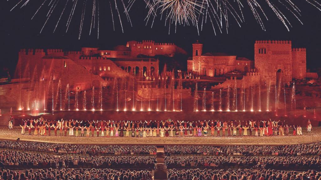 Sumérgete en la historia de España en Puy du Fou con el Club Zona Ñ