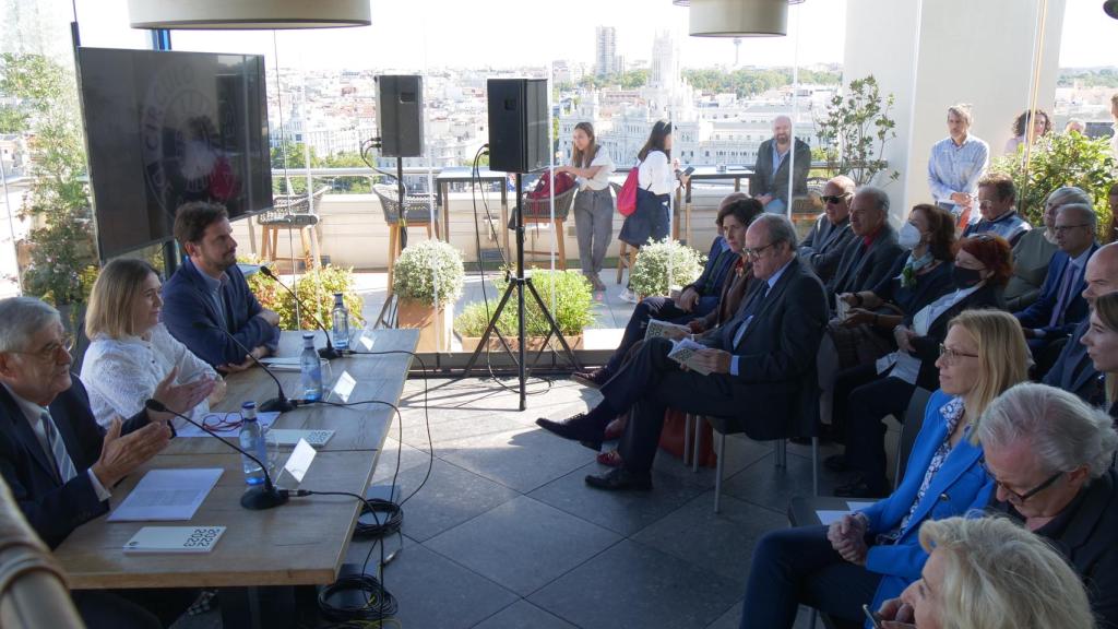 Juan Miguel Hernández León, Marta Rivera de la Cruz y Valerio Rocco durante la presentación de la nueva temporada del CBA. Foto: Miguel Balbuena