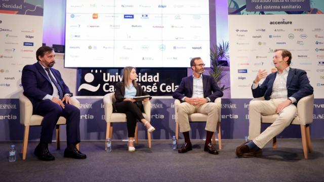 Imagen de la mesa redonda 'Distribución farmacéutica', en la primera jornada del III Simposio del Observatorio de la Sanidad.