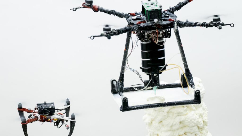 ScanDrone junto a BuildDrone de izquierda a derecha