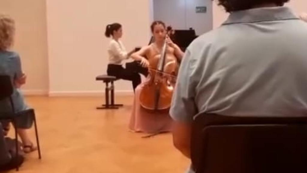 Celia, durante un recital.