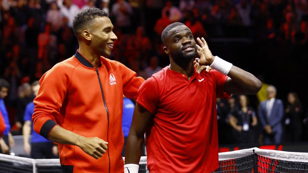Felix Auger Aliassime y Frances Tiafoe celebran tras ganar la Laver Cup