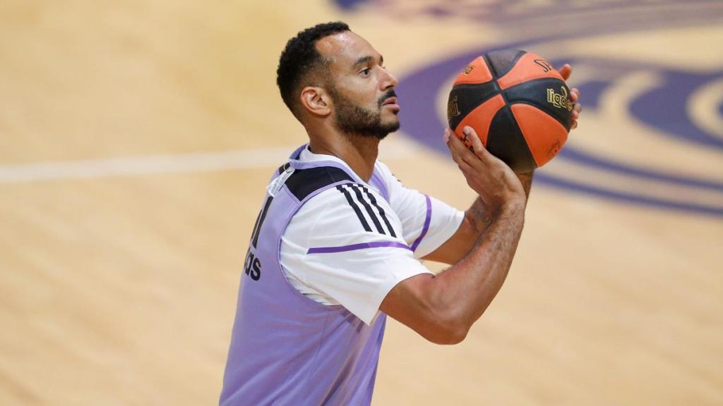 Adam Hanga, durante un entrenamiento del Real Madrid de Baloncesto