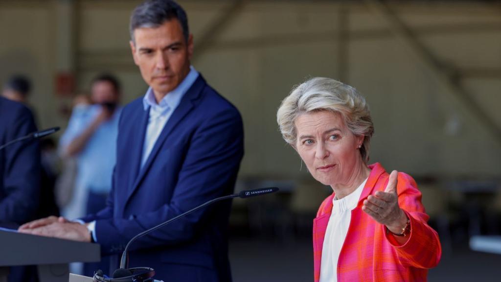 Ursula von der Leyen y Pedro Sánchez.
