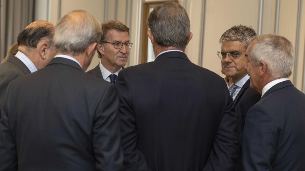 Feijóo se reúne con empresas e inversores de EEUU para explicarles su plan económico