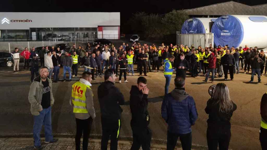 Imagen archivo de piquetes en la noche de la huelga del siderometal de Ourense.