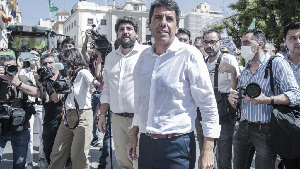 Fernando López  Miras y Carlos Mazón apoyando a los regantes y el trasvase Tajo-Segura en Alicante.