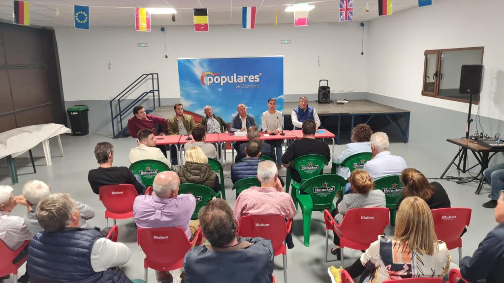 La Vicesecretaría de Política Local del Partido Popular de Zamora mantuvo ayer una reunión con alcaldes y concejales en la comarca de Tierra de Campos