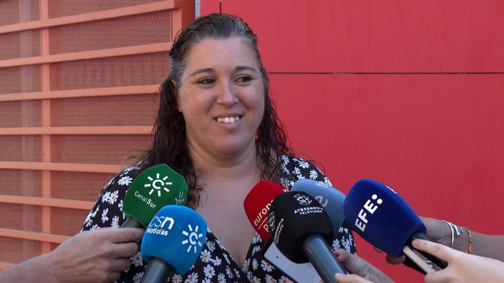 Estrella, la sevillana que encontró un sobre con 490€ de la pensión de una anciana.